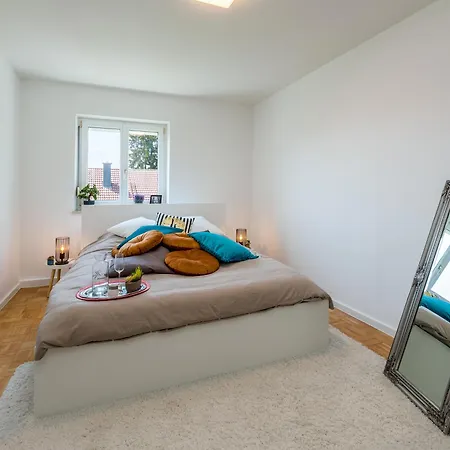 Og1 R Mit Balkon 15min Bis Salzburg Apartmán *