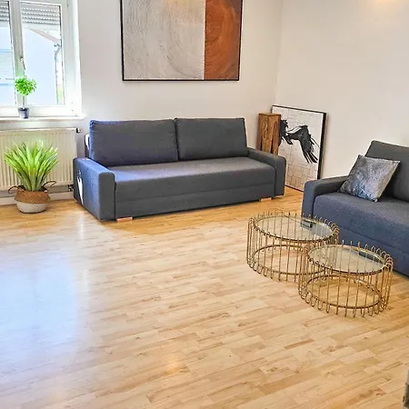 Og1 R Mit Balkon 15min Bis Salzburg Apartmán