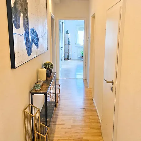 Og1 R Mit Balkon 15min Bis Salzburg * Freilassing